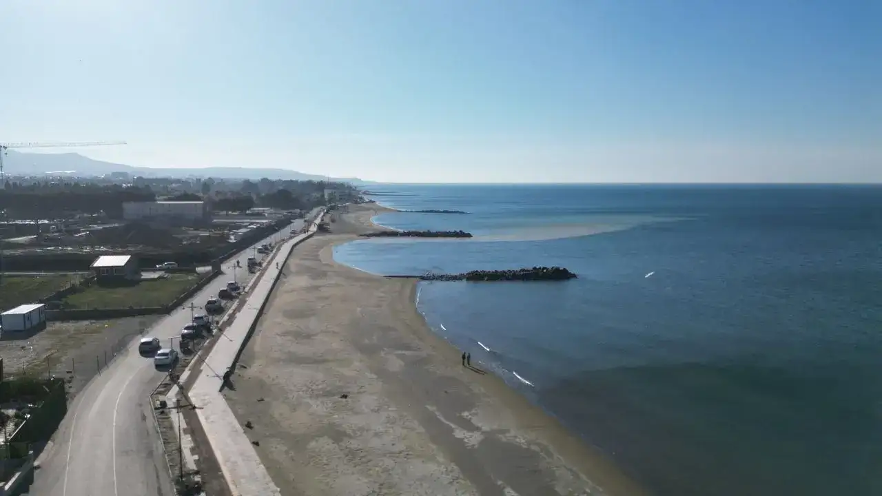 Hatay’da Alışılmadık Deniz Çekilmesi: Vatandaş Endişeli! 1
